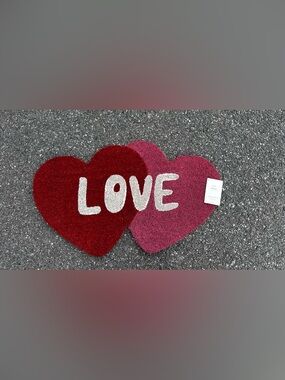 NWT TIK TOK Viral Target Threshold Love Door Mat